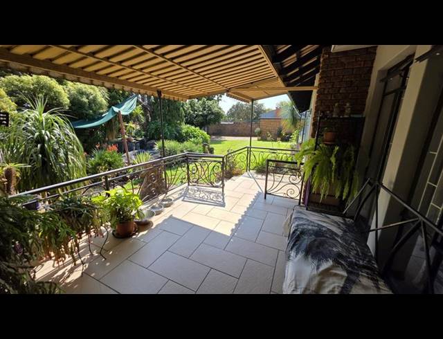 3 BEDROOM HOUSE FOR SALE IN MAGALIESKRUIN